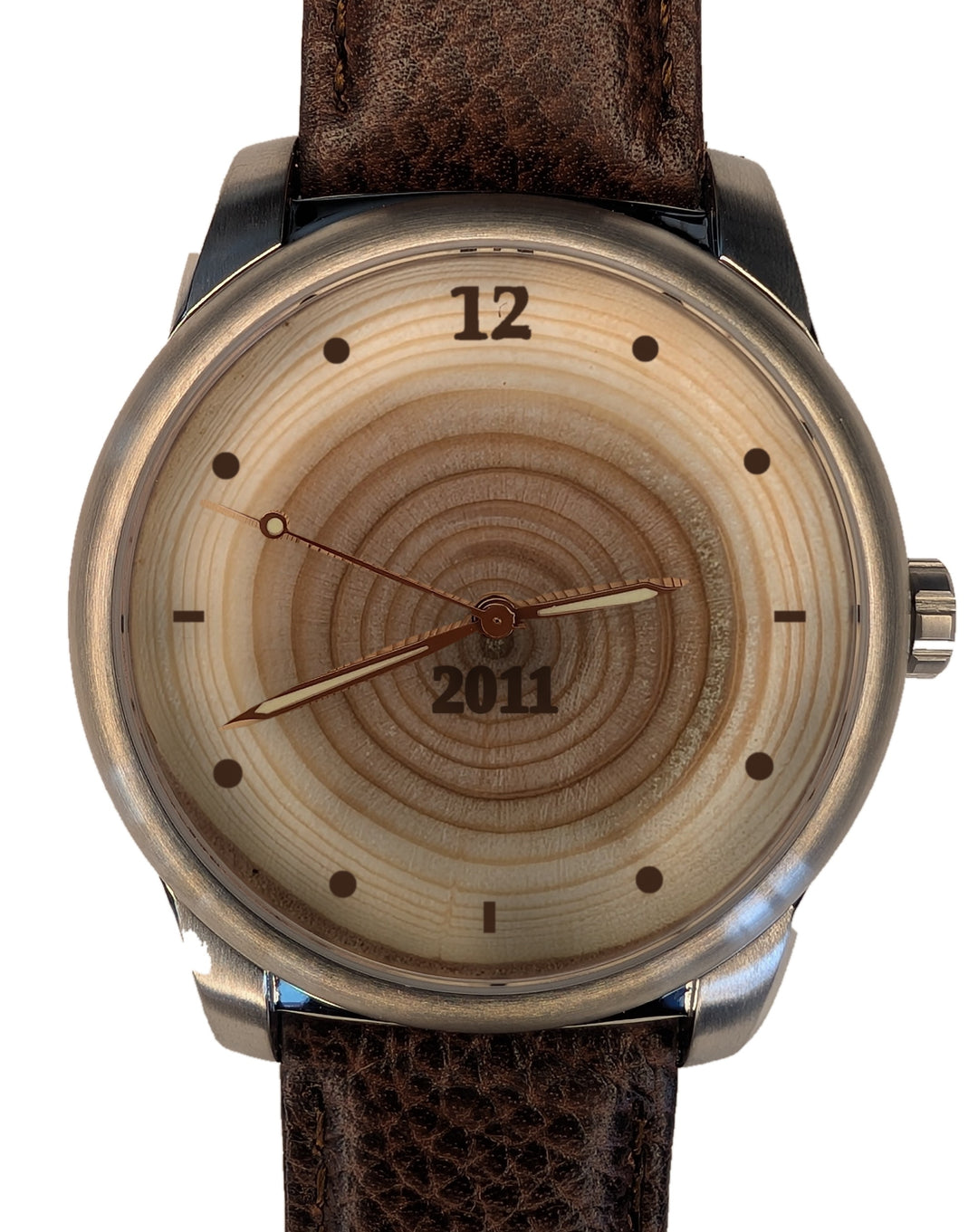Wood watch with 15 tree rings, origin year 2011 burned on the dial