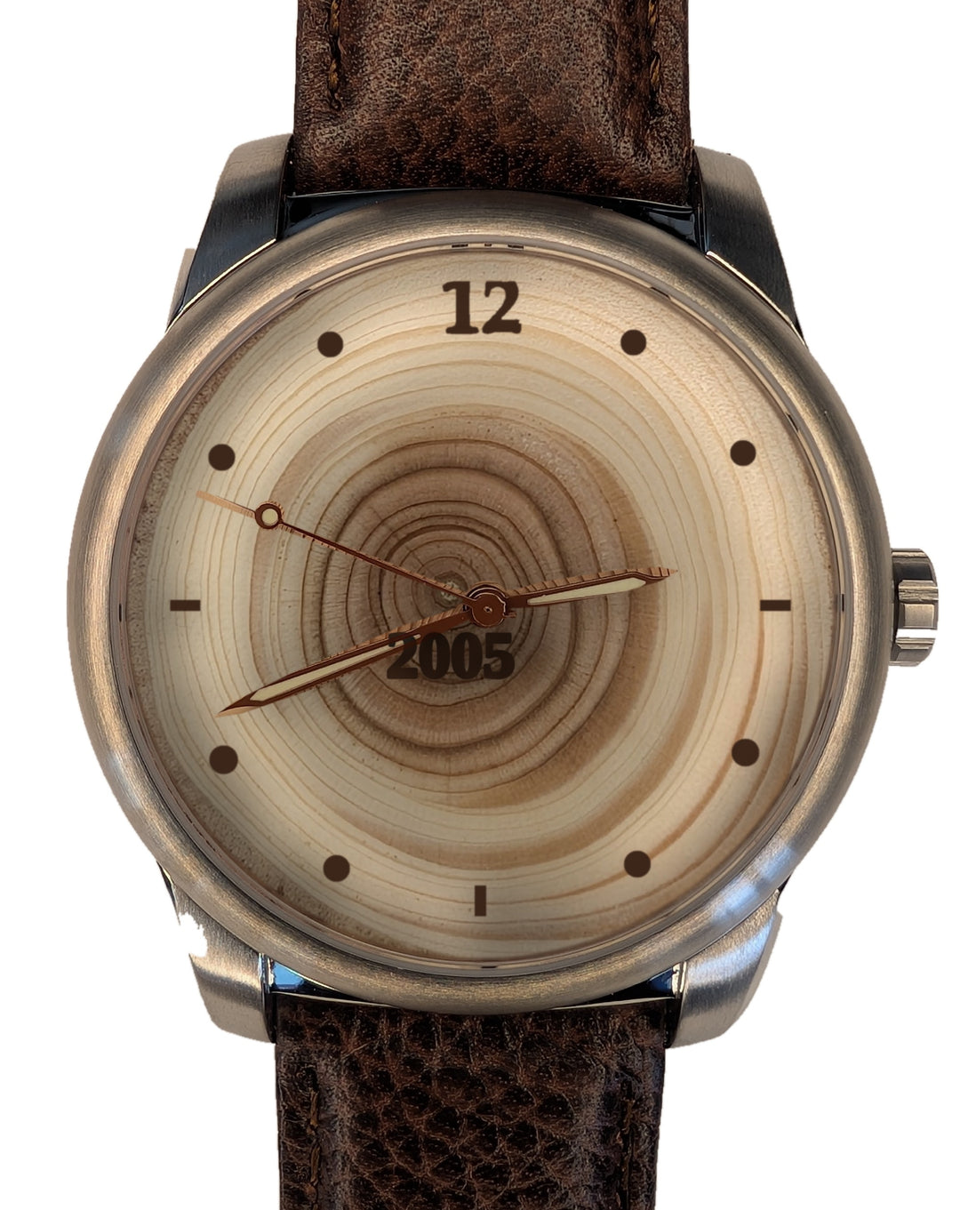 Wood watch with 21 tree rings, origin year 2005 burned on the dial